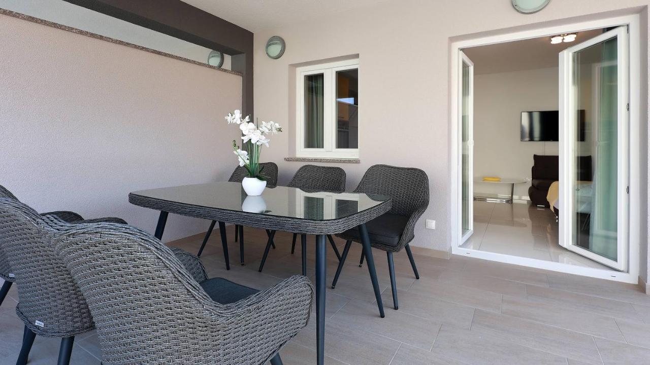 Apartmani "Villa Barbara" Novalja Kültér fotó